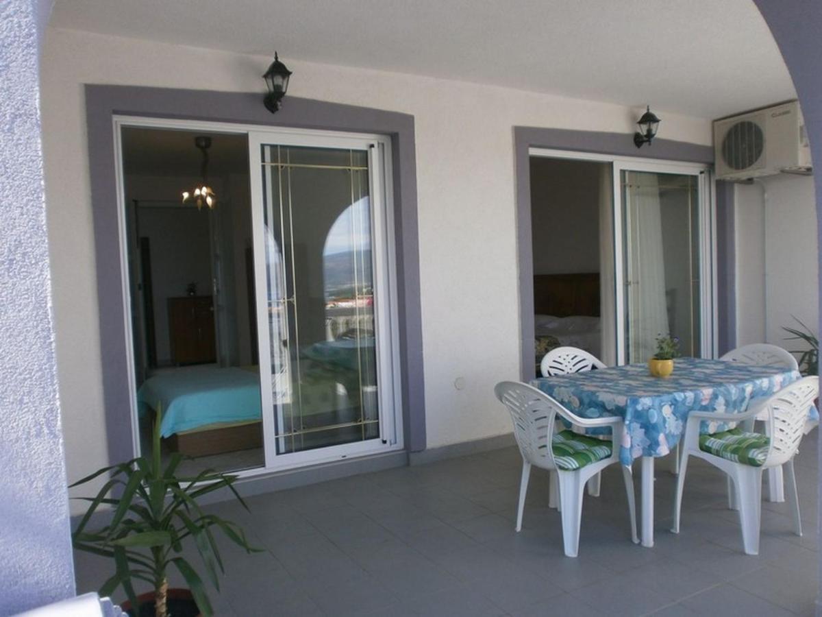 Apartments Villa Angela Krk Town Quarto foto