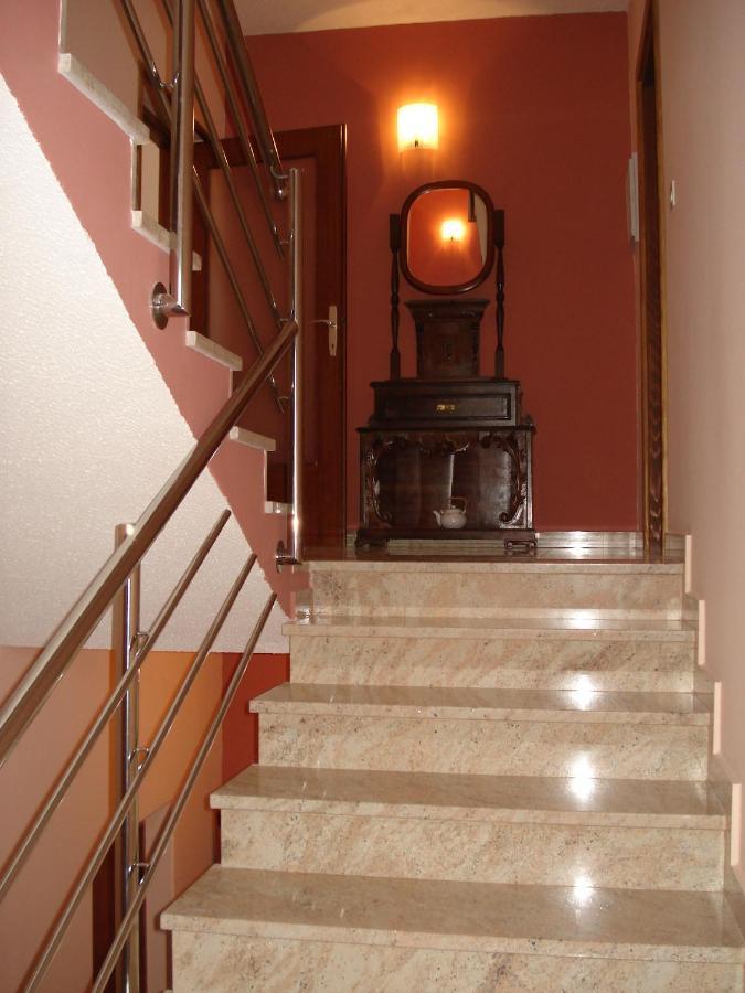 Apartments Villa Angela Krk Town Exterior foto