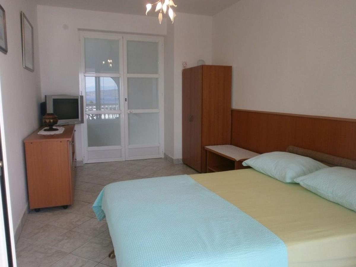 Apartments Villa Angela Krk Town Quarto foto